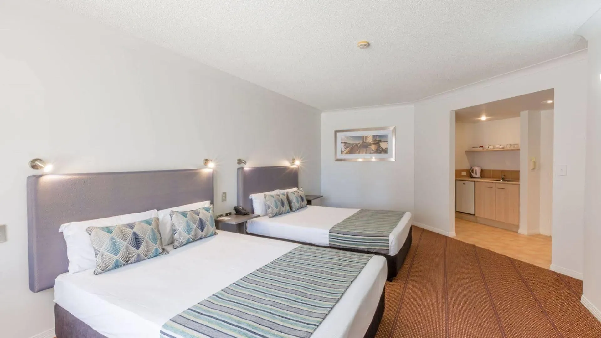 Hotel Marina Quays International Hope Island
