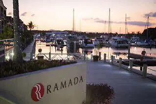 Hotel Marina Quays International Hope Island
