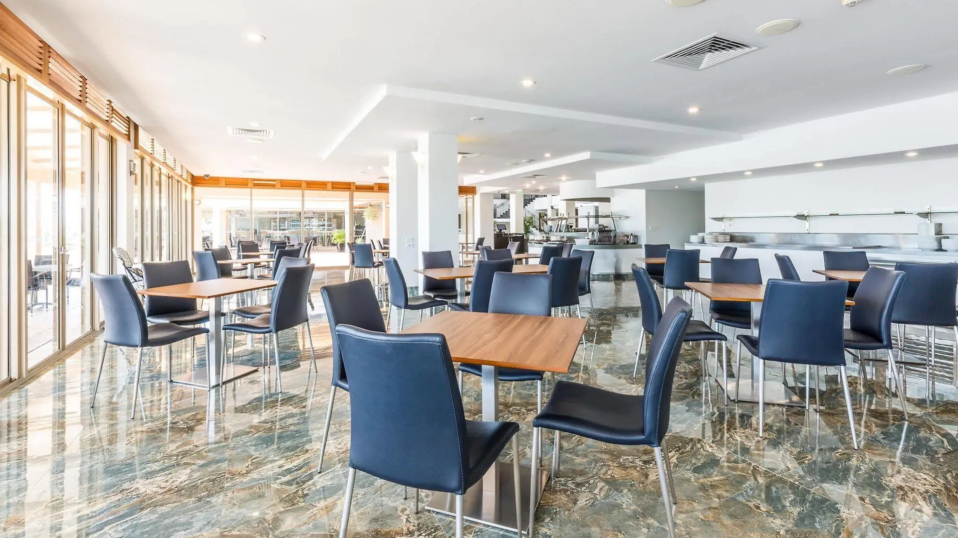 Marina Quays International Hotel Hope Island